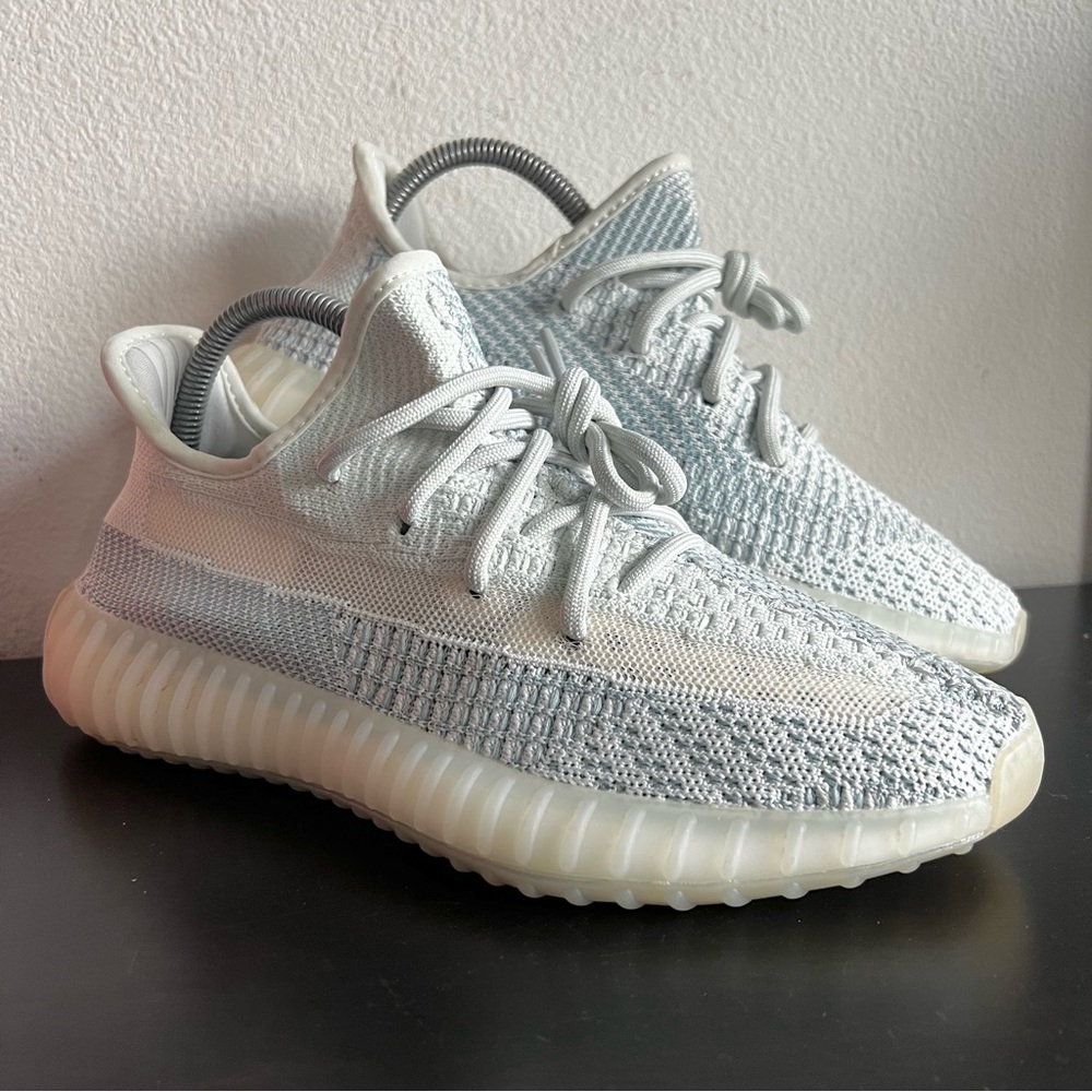 Adidas Men’s Yeezy Boost 350 V2 Sneaker Sz 7.5 Cloud White Non Reflective FW3403